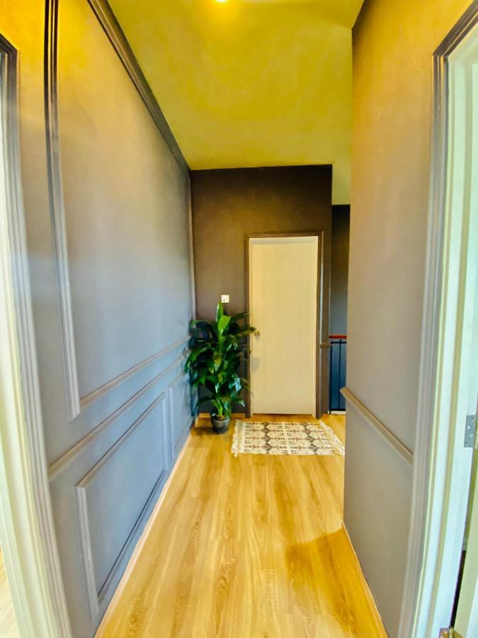Faizal Madhi Homestay Кучинг Екстериор снимка