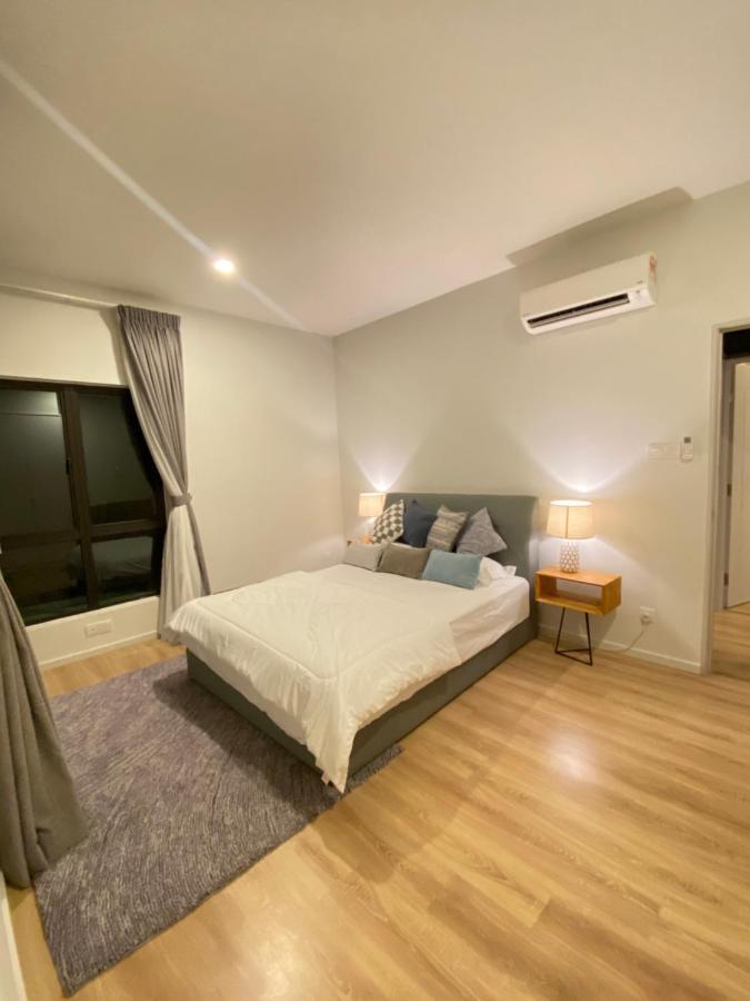 Faizal Madhi Homestay Кучинг Екстериор снимка