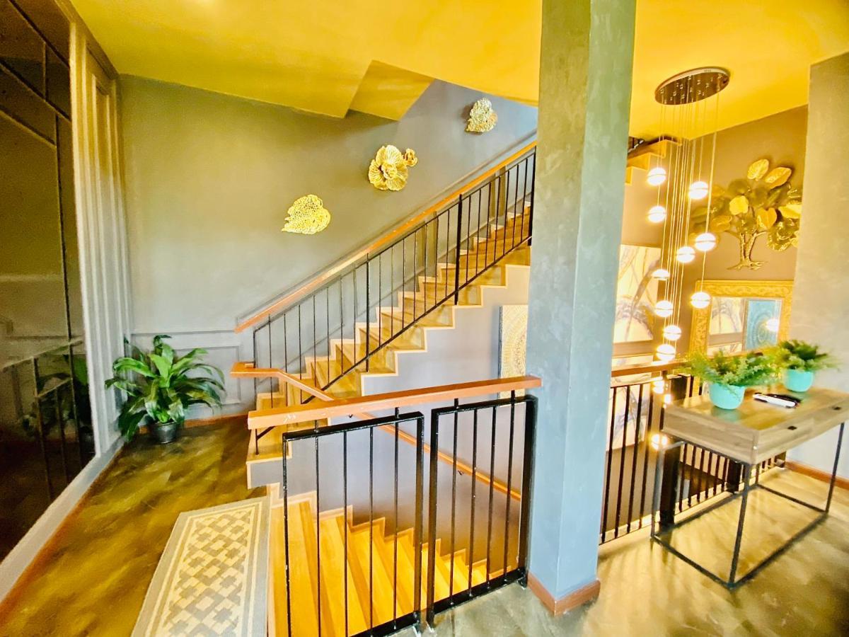 Faizal Madhi Homestay Кучинг Екстериор снимка